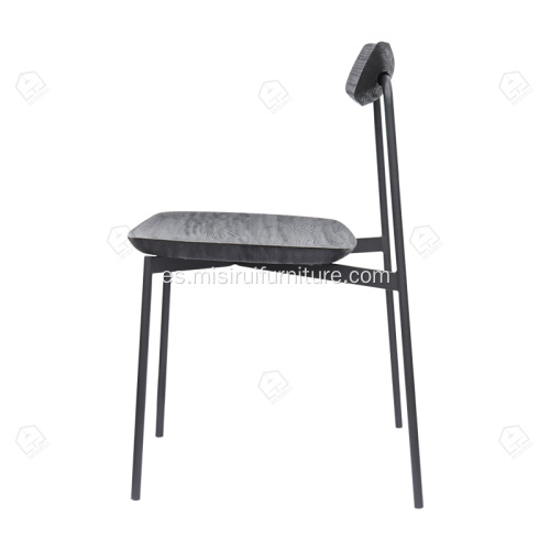 Silla de comedor de madera de cenizas de marco mate negro